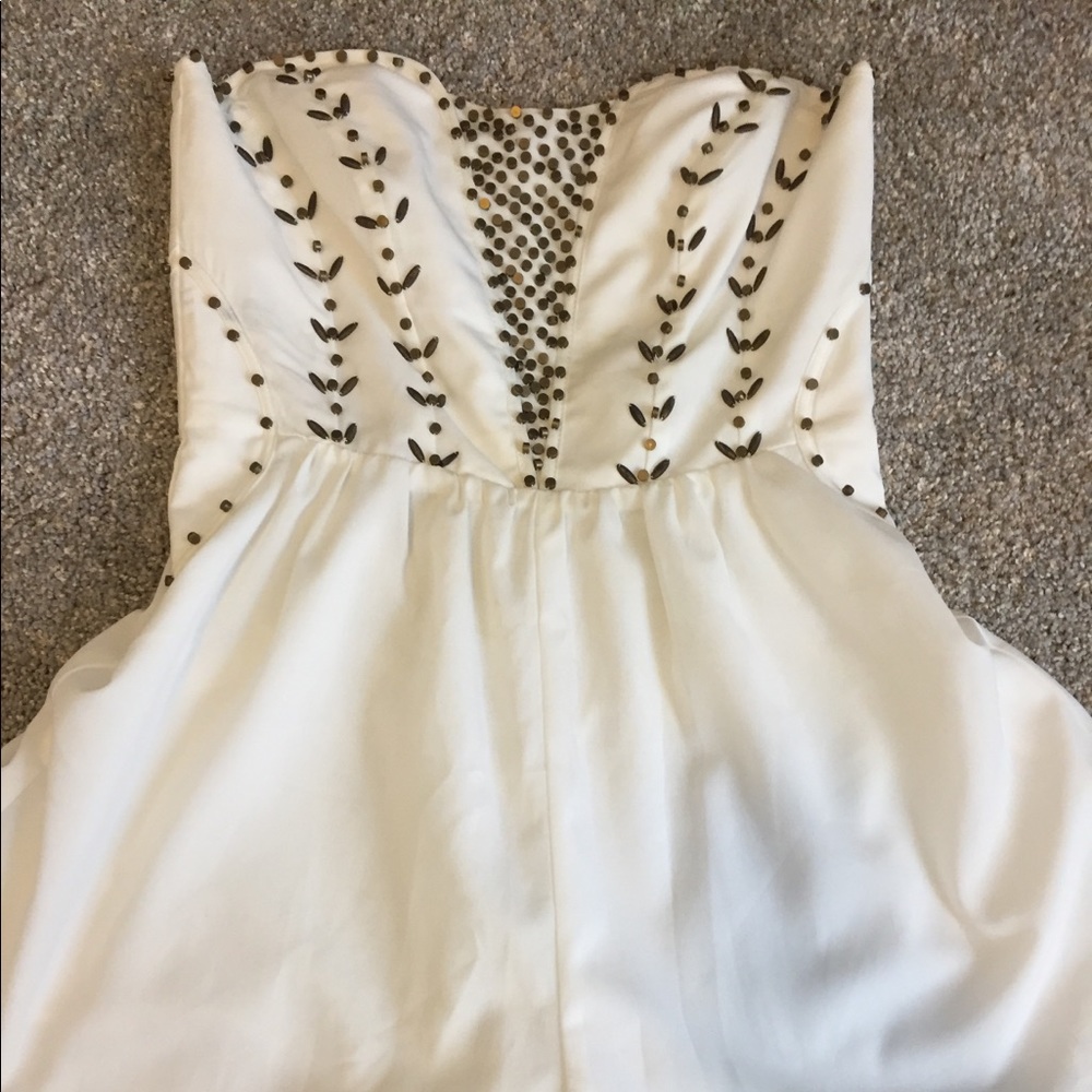 Strapless romper